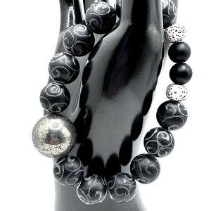 PYRITE +  ONYX  STONES NATURAL BRACELET size 8”